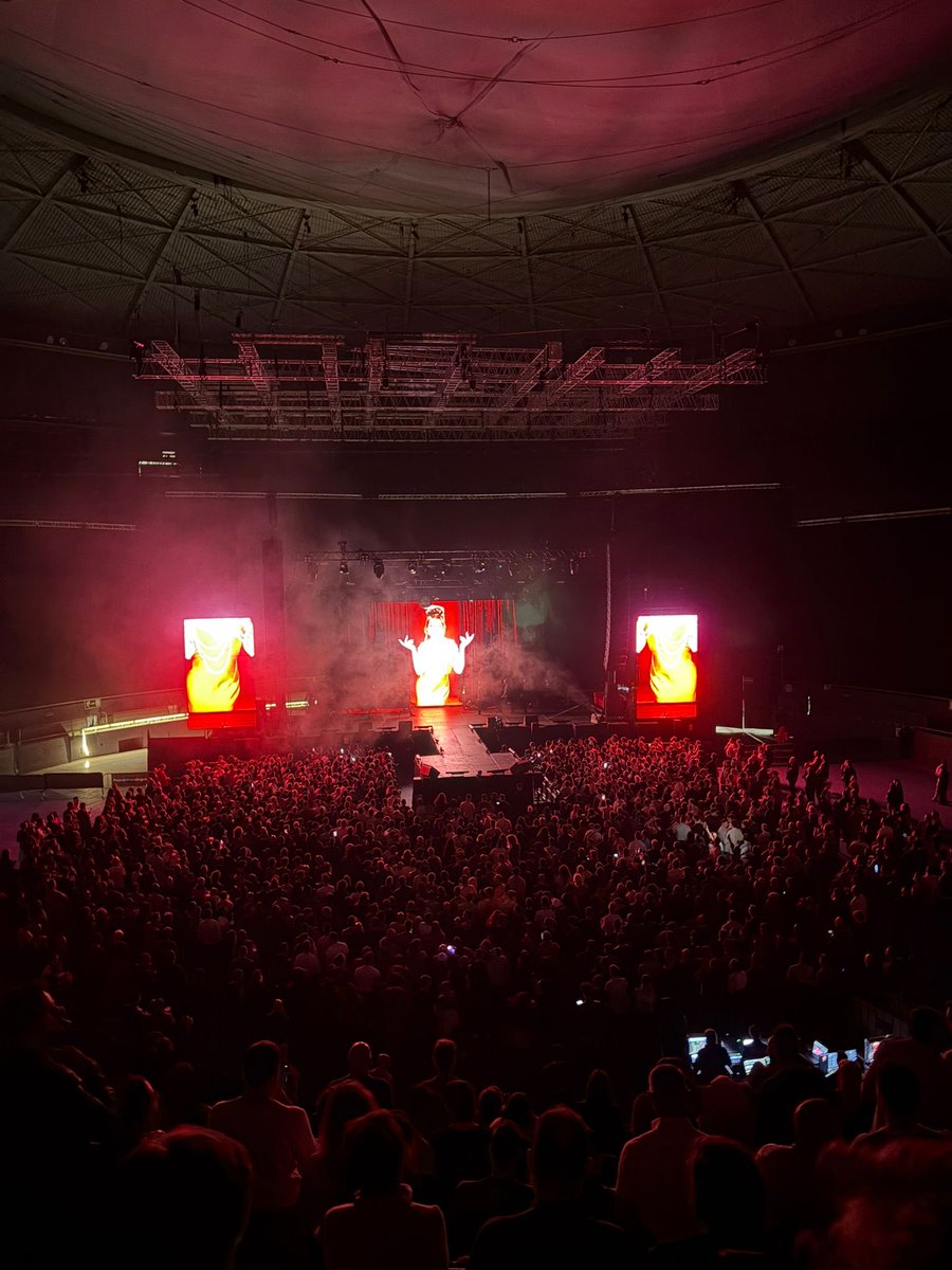 Yurena Official tweet media