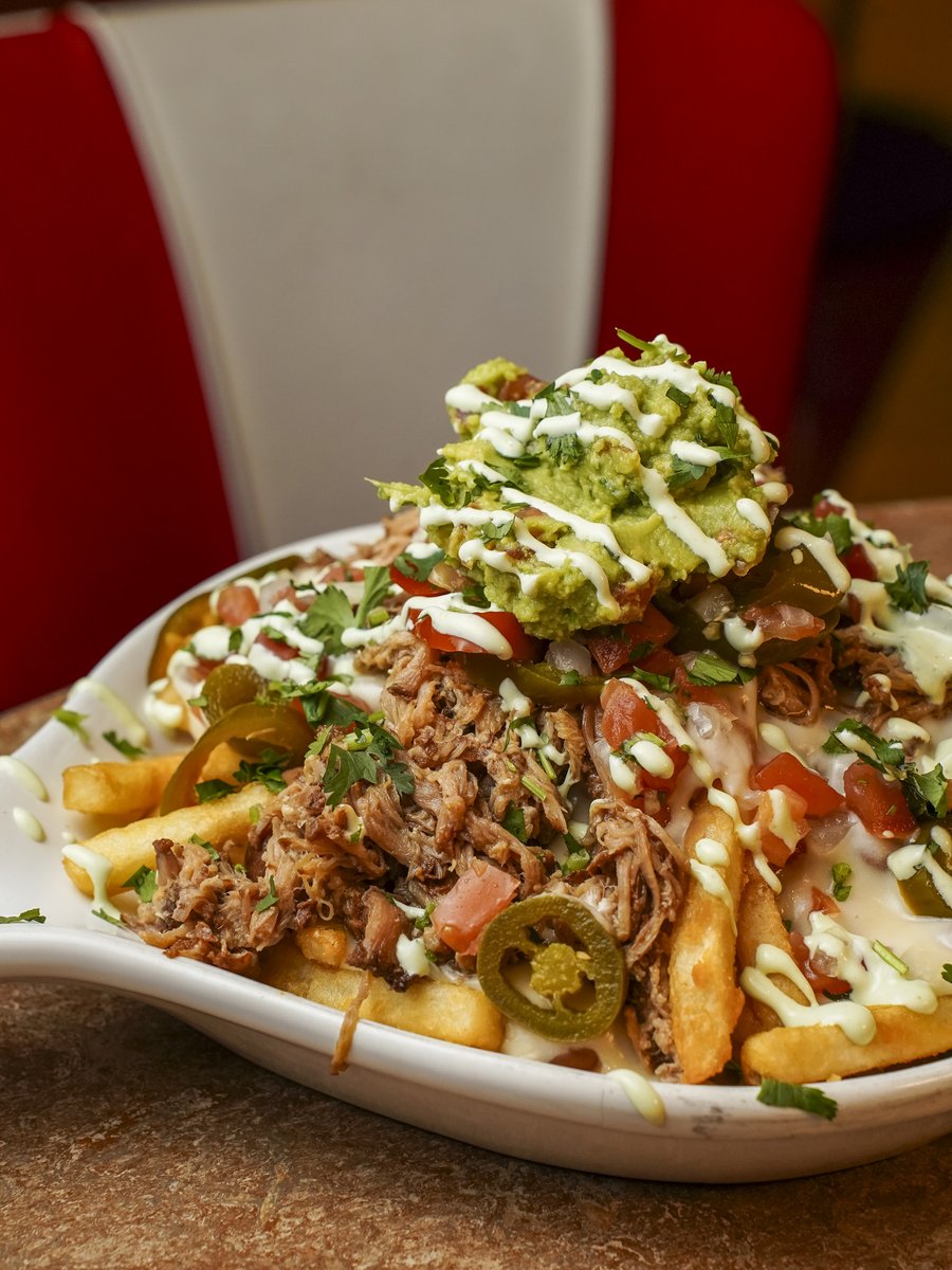 CasinoMorongo10's tweet image. Loaded Carnitas Fries are here at Pit Stop!
Piled high with bold flavor and savory goodness, this limited-time special is made to satisfy every craving. 🤤✨

Available now through April 6 during all our Tournament games!

#CasinoMorongo #Goodtimes #Pitstop #CarnitasFries