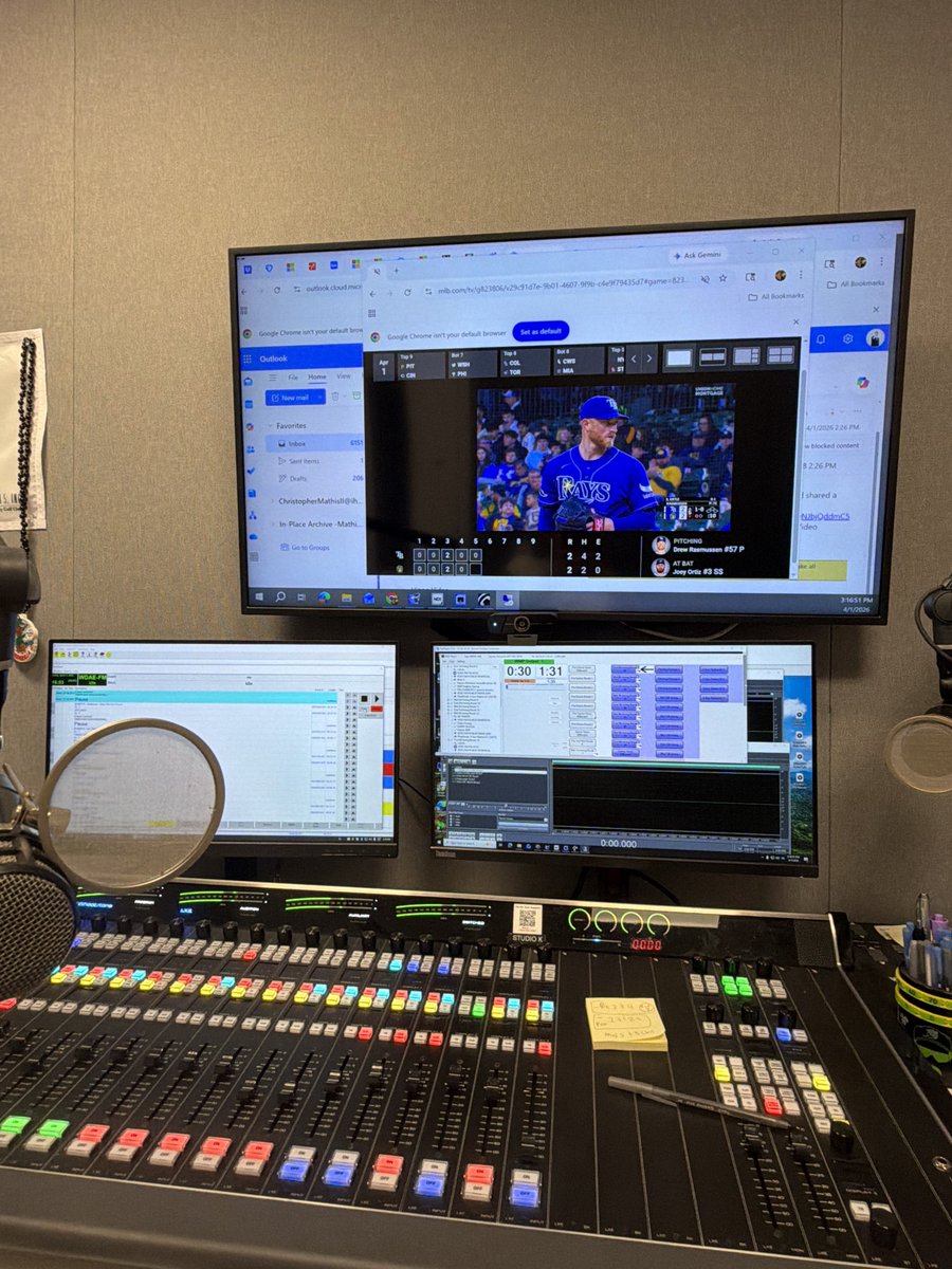 Christopher Mathis 🎙 tweet media