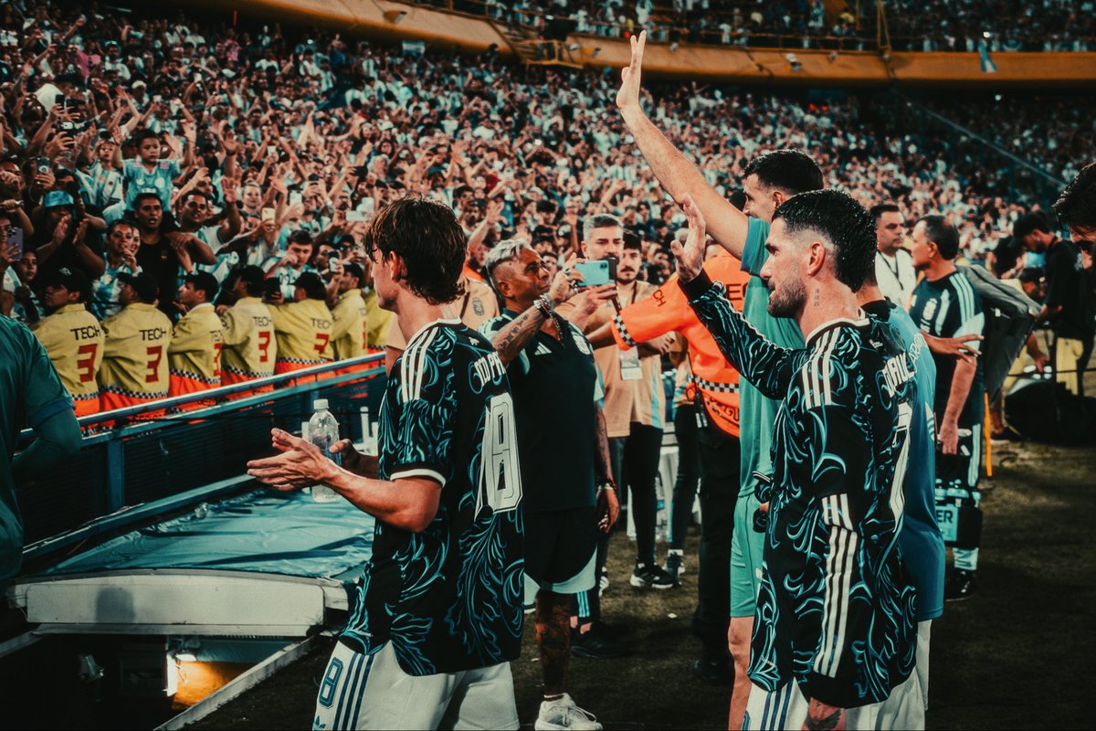 arielfranze's tweet photo. #argentina #depaul https://t.co/v21KWDw9Vs