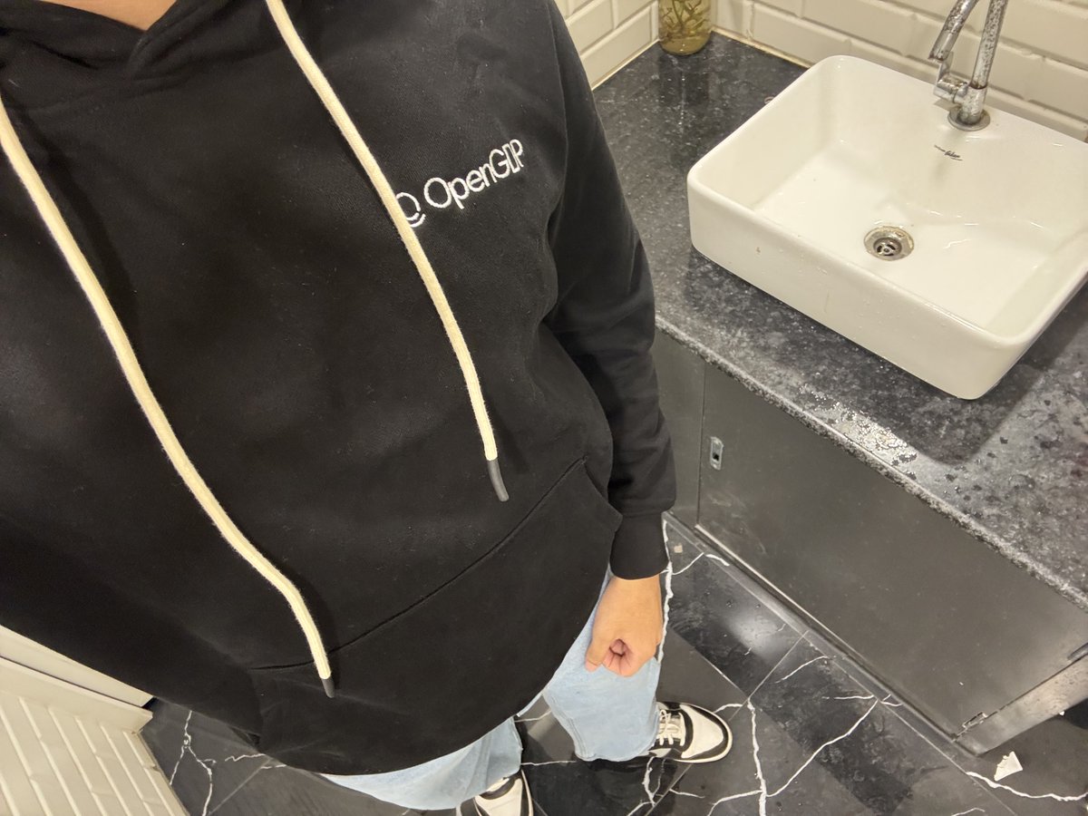 Gokui⚡ tweet media