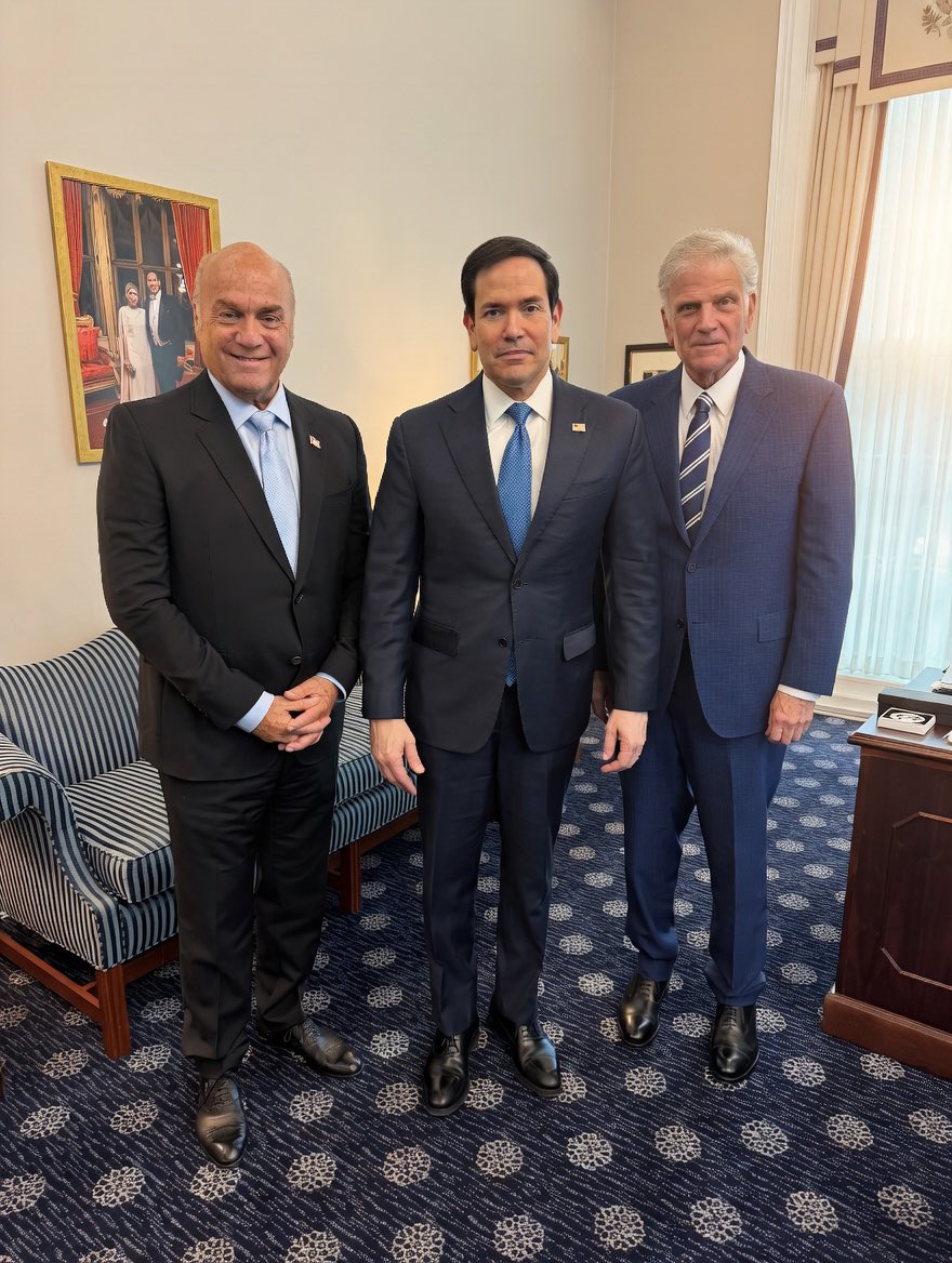 Franklin Graham tweet media