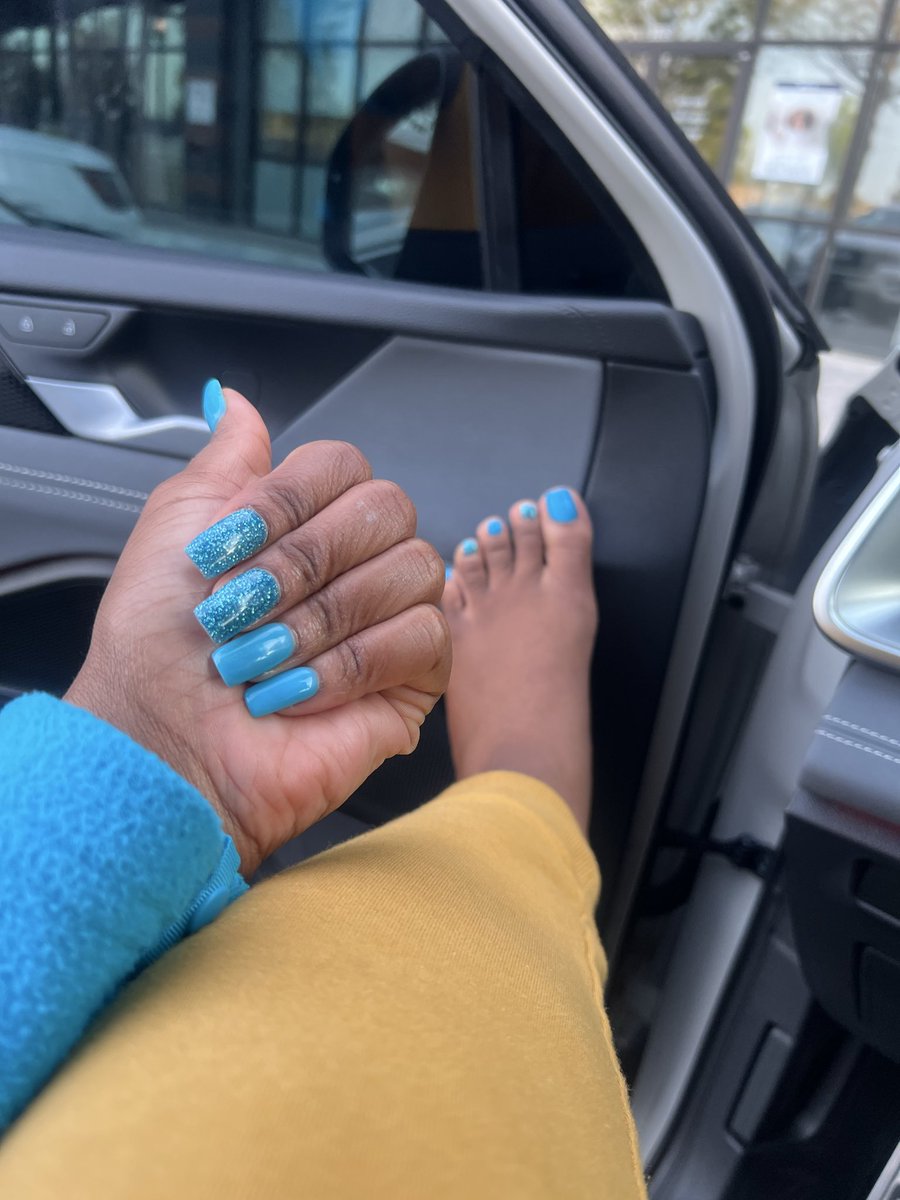 𝐸𝓁𝑒𝓀𝓉𝓇𝒶 ♡ Birthday *April 6th* ♈️ tweet media