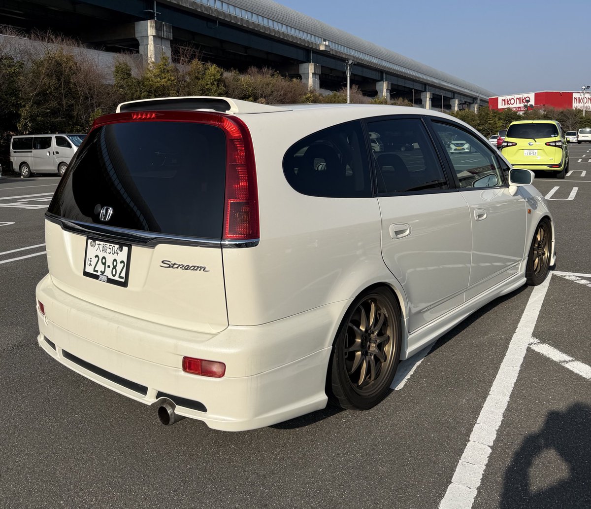 まこつ tweet media