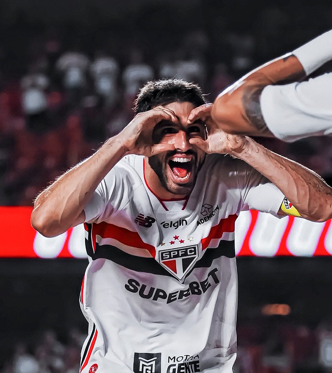 Central do São Paulo tweet media