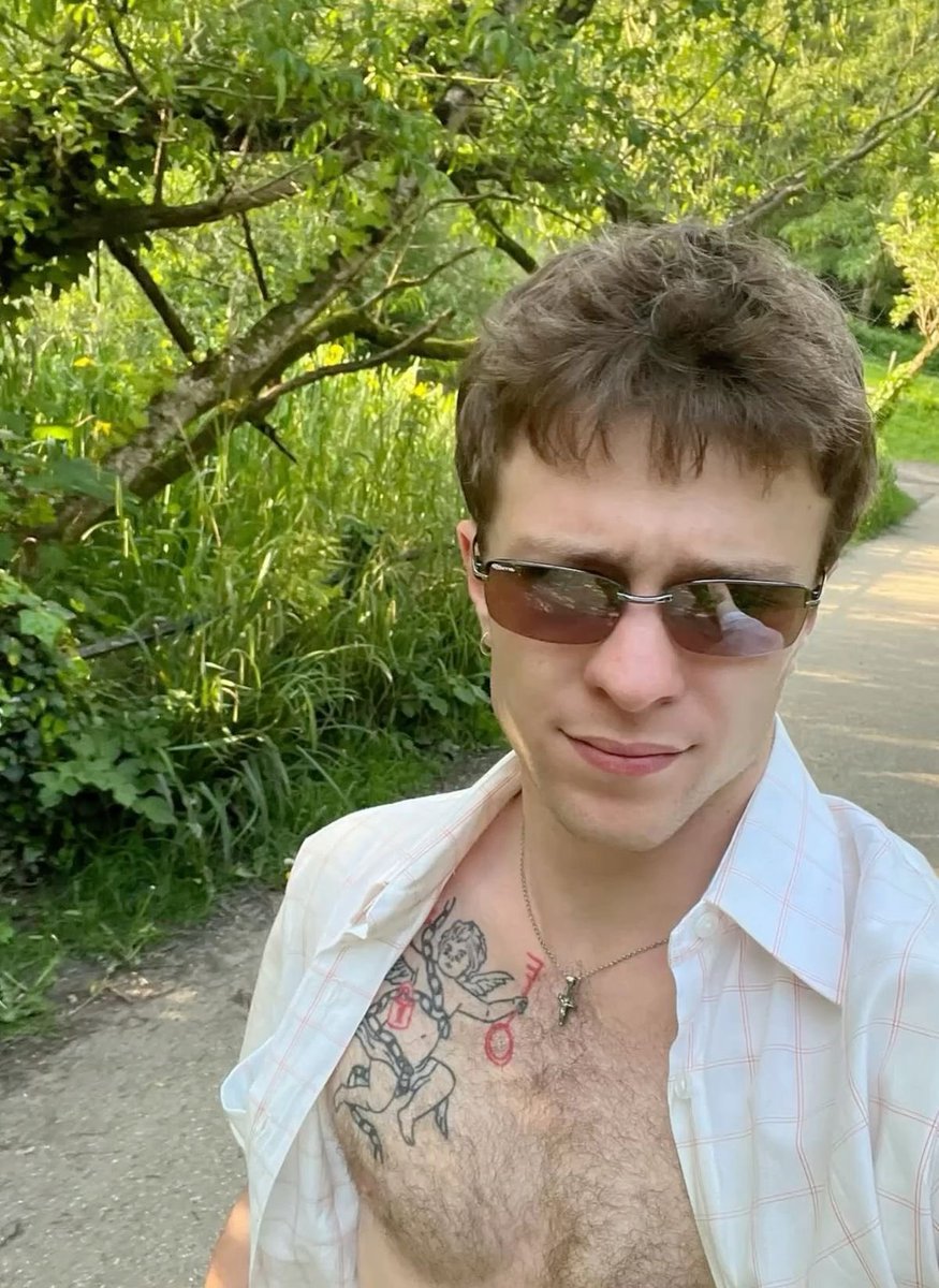 Nicholas tweet media