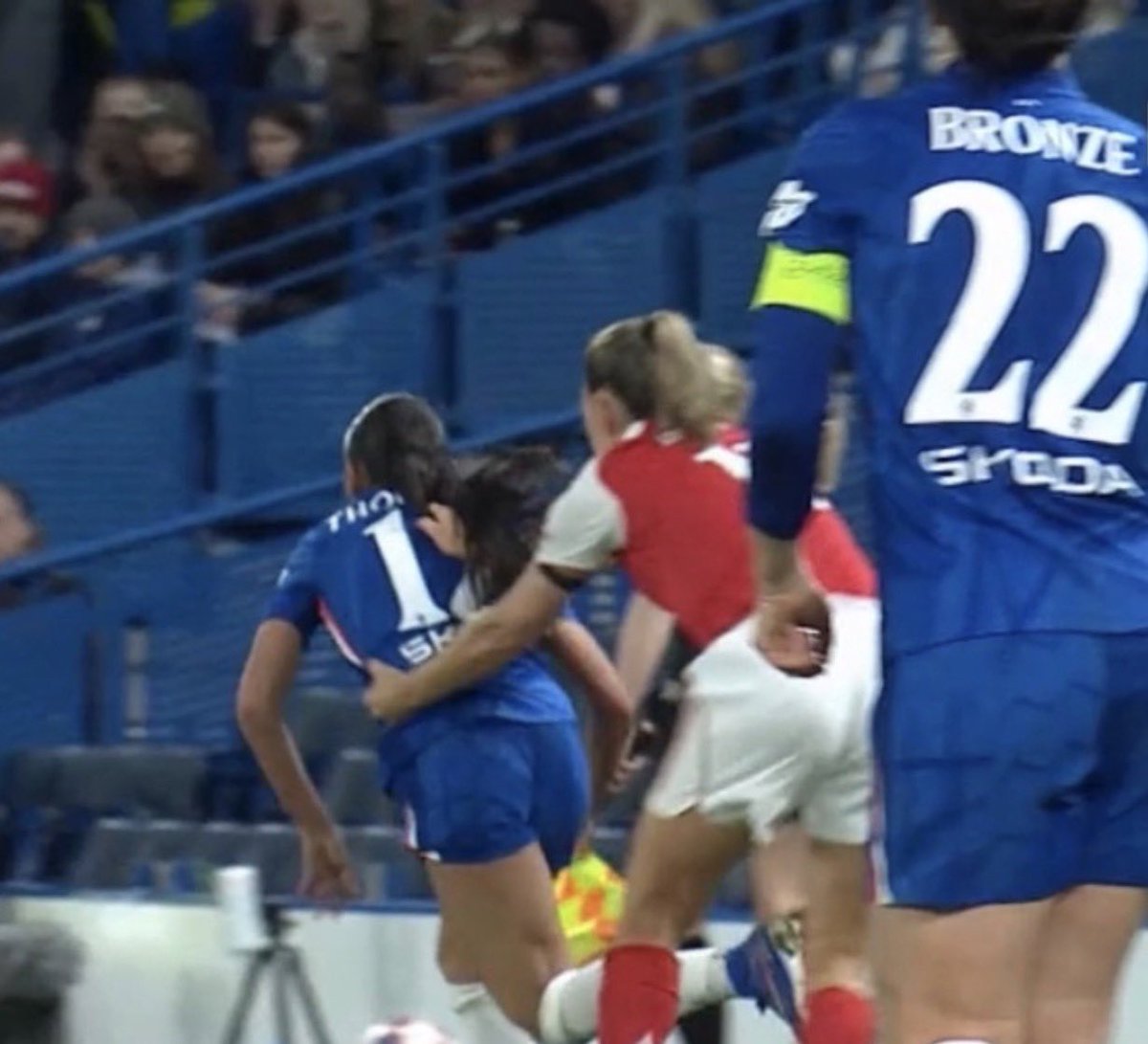 Cam⚔️🍀🏳️‍🌈 tweet media