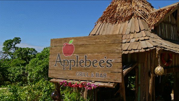 ChrisRufle's tweet image. Applebees is back!!!! #survivor50