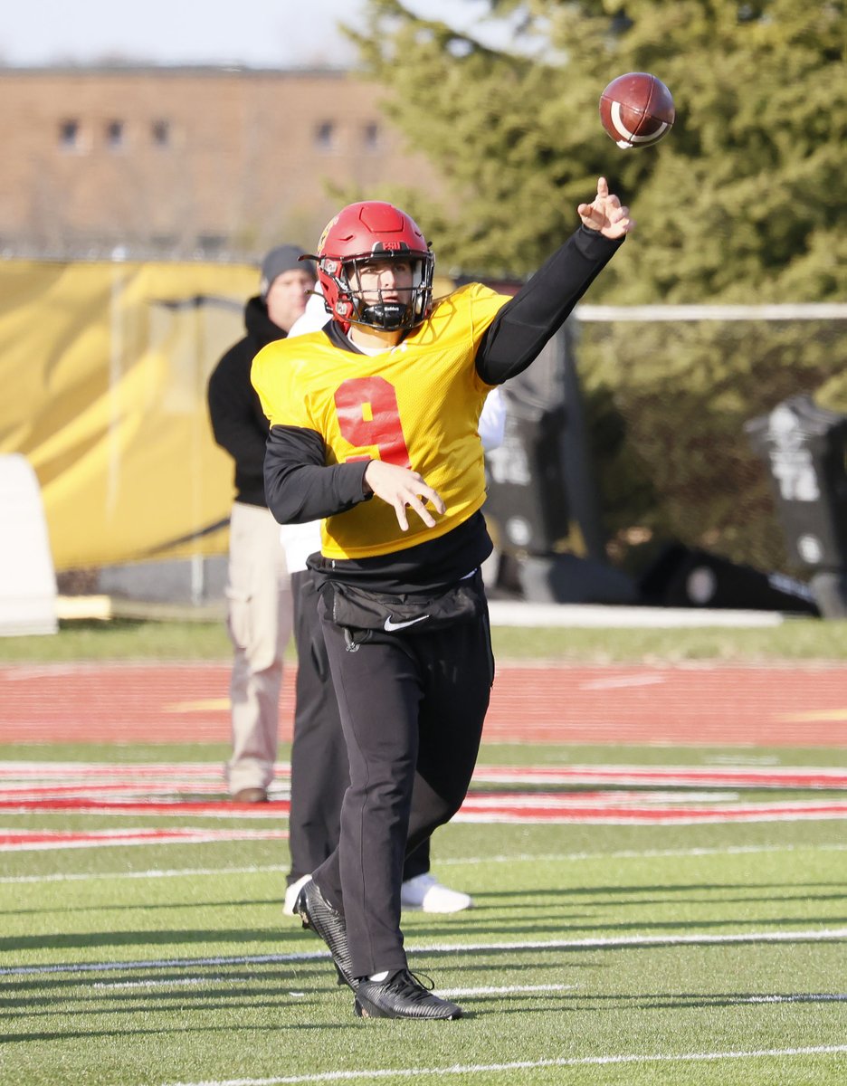 Sandy Gholston tweet media