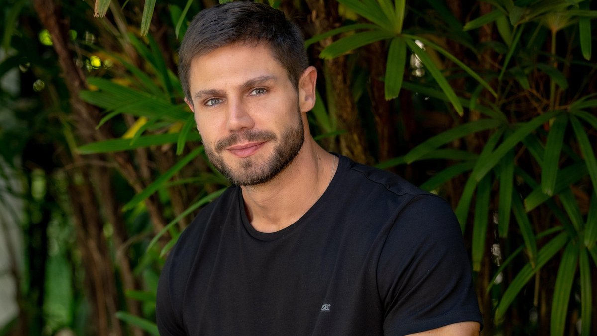 Hugo Gloss tweet media