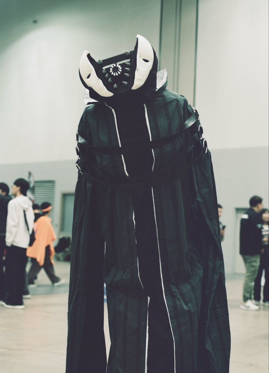 무지개별 tweet media