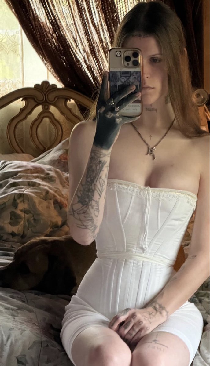 Snifffing and licking it till I fall asleep in her lap 🥰