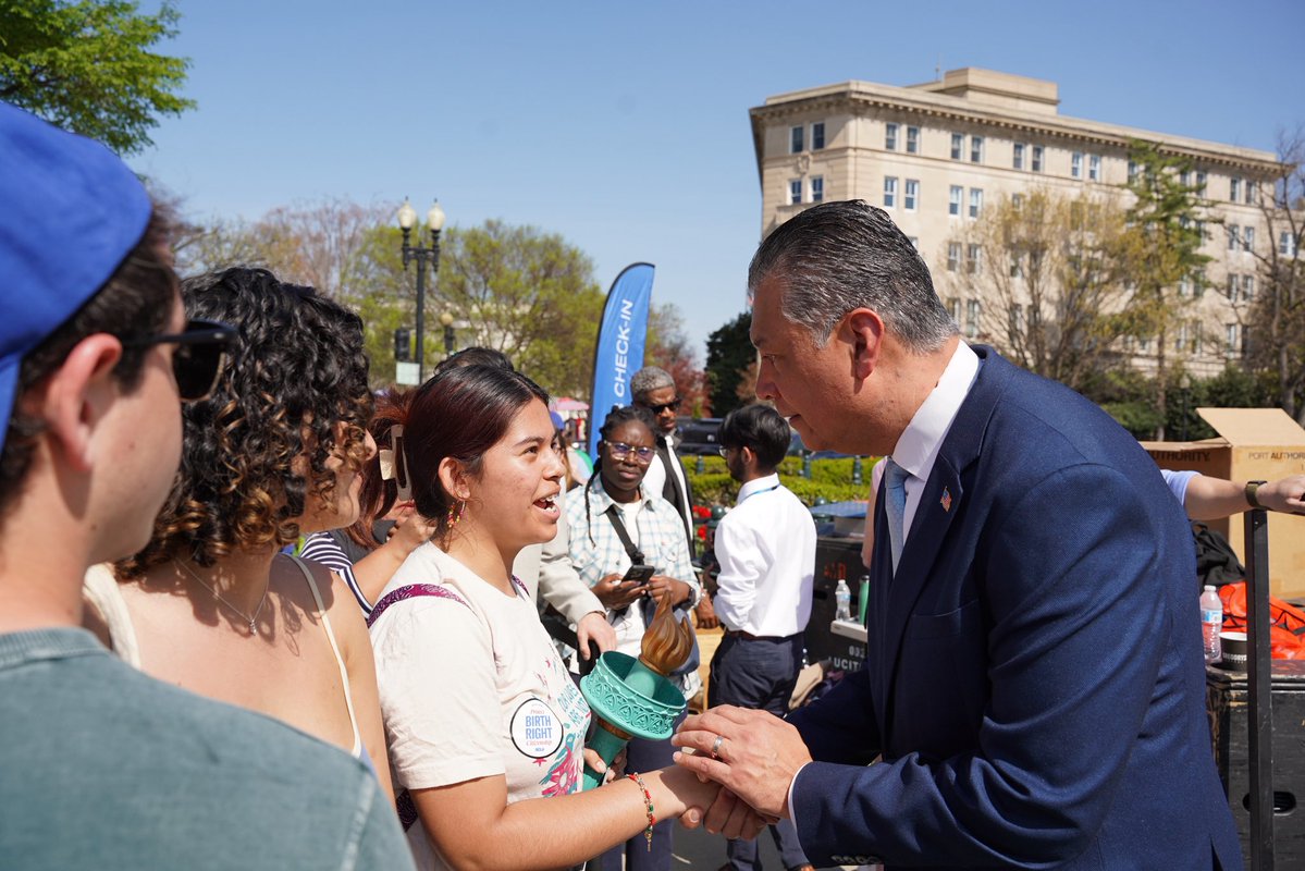 Senator Alex Padilla tweet media
