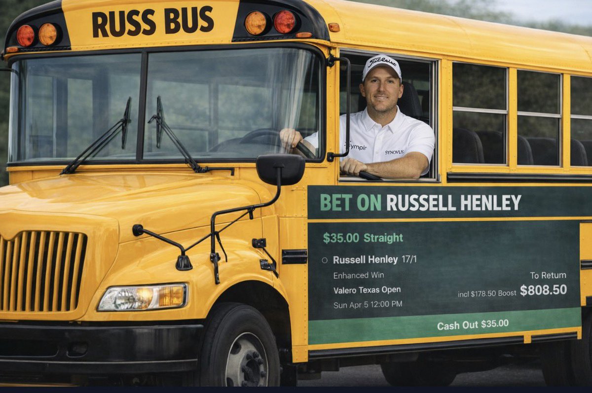 teasernation's tweet photo. Russ bus week 🚌 https://t.co/RPV3lmXr9G