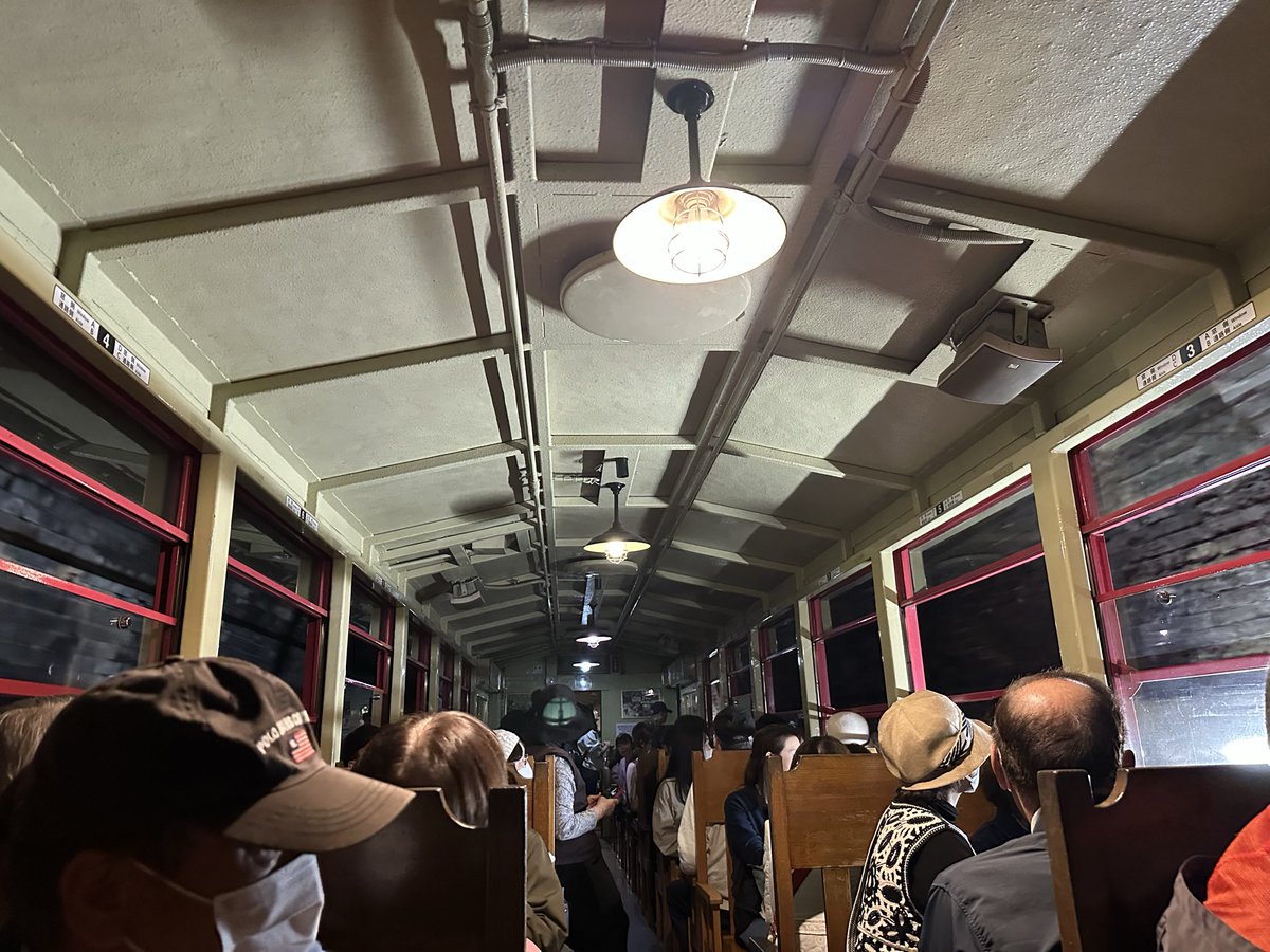 tokosango's tweet photo. トロッコ電車で京都の嵐山へ行きました。

電車→でんしゃ
京都→きょうと
嵐山→あらしやま
行き→いき https://t.co/vXmeuHipCB