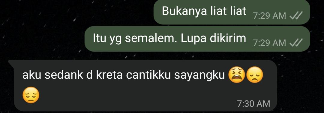 waffleagle's tweet photo. dikirim pap                            dikirim pap 
selfie                                        nganu https://t.co/cwLyAiCvCy