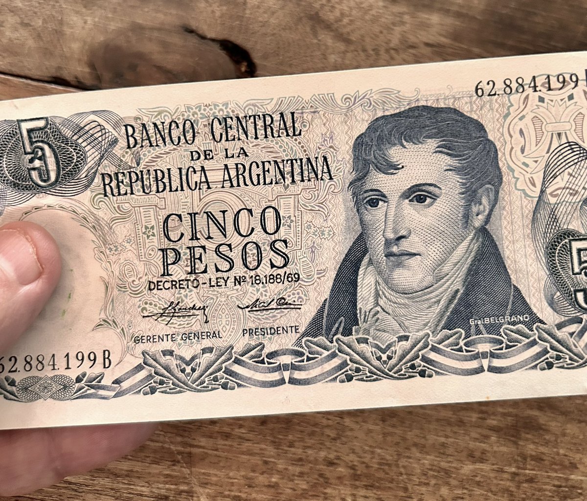 P a i s a j e a n t e tweet media