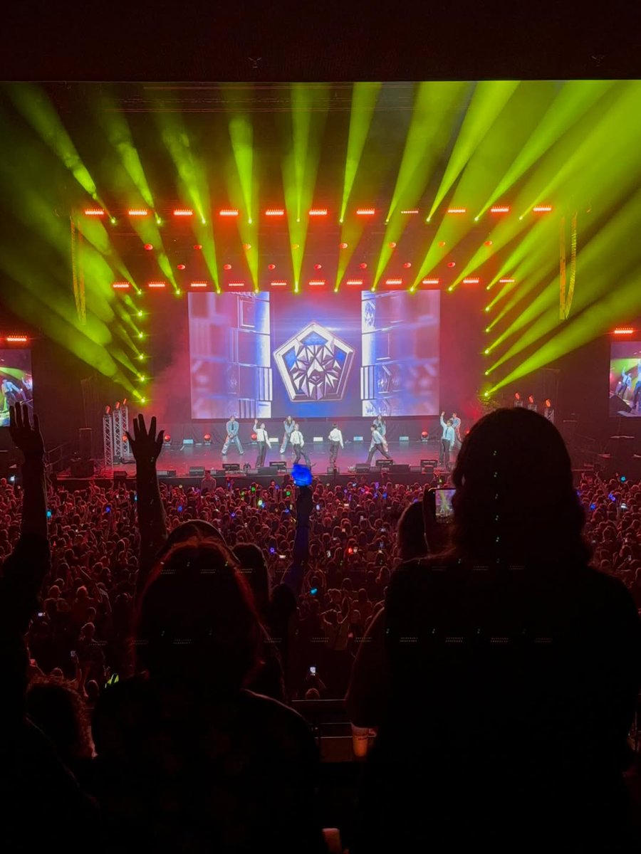 thisis_tong_ tweet media