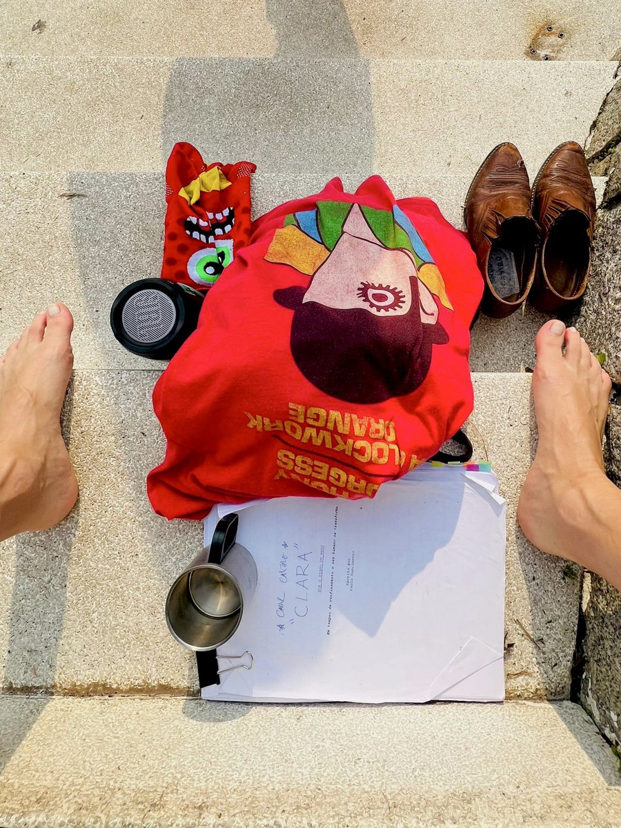 * Carol Castro * tweet media