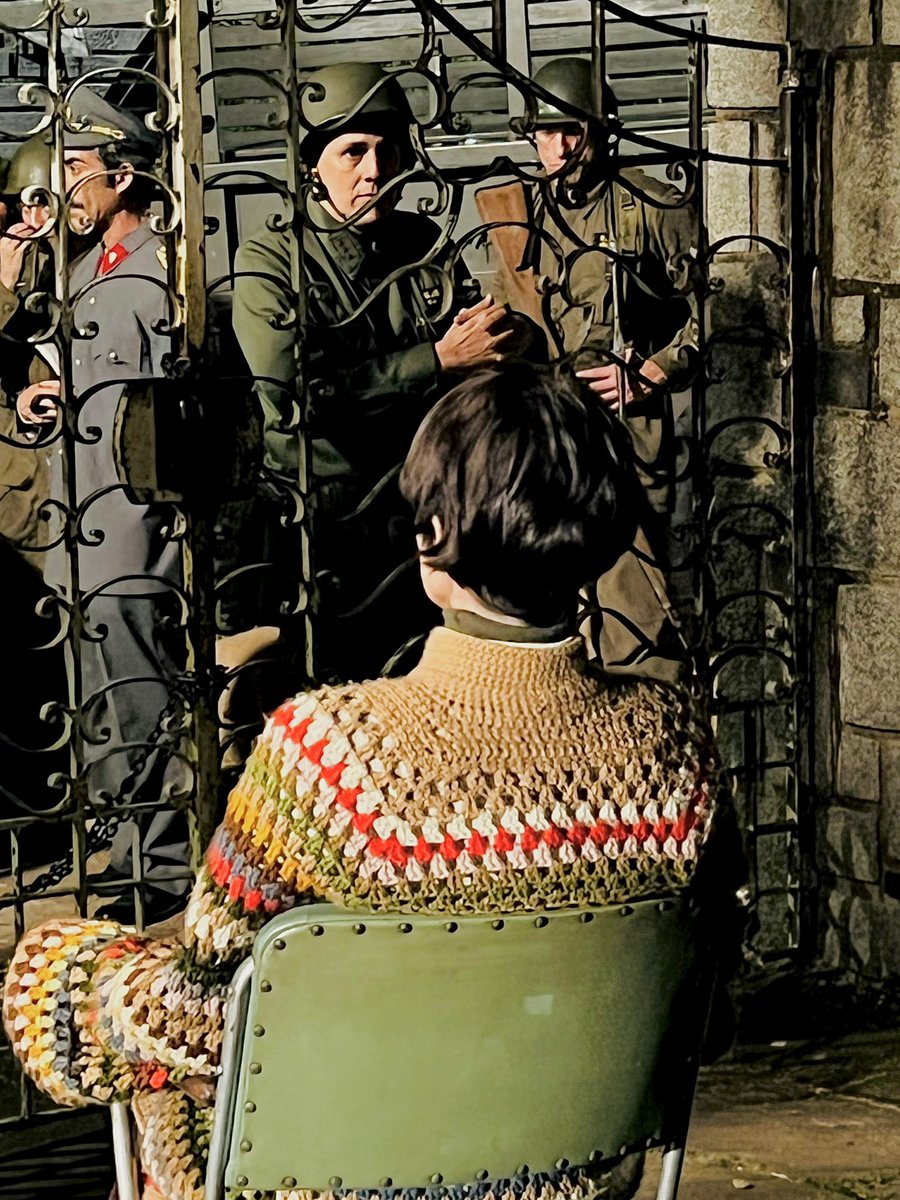 * Carol Castro * tweet media