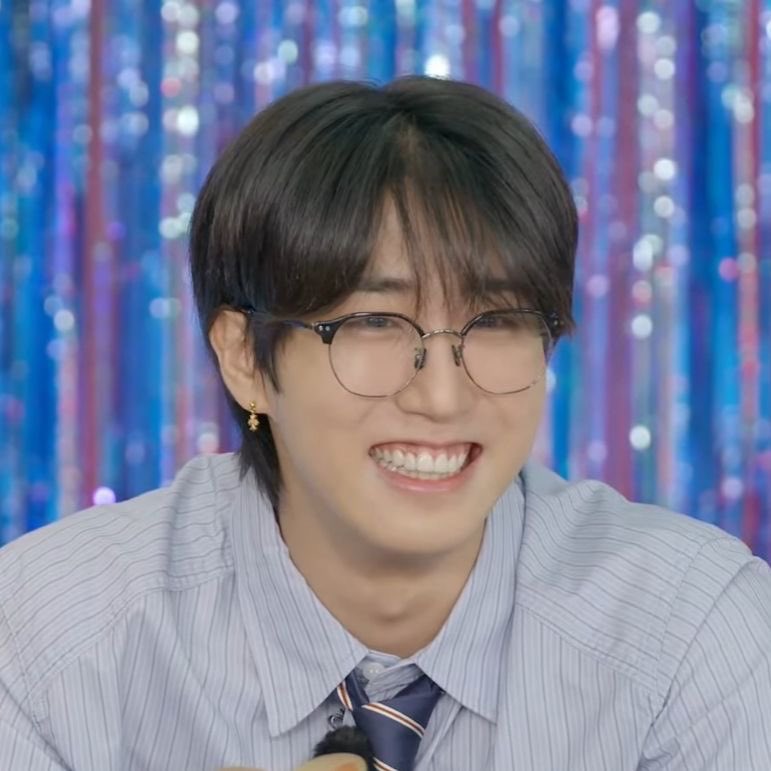 lee minho 𐔌՞. .՞𐦯 tweet media