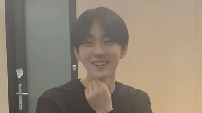 왕미..♡ tweet media