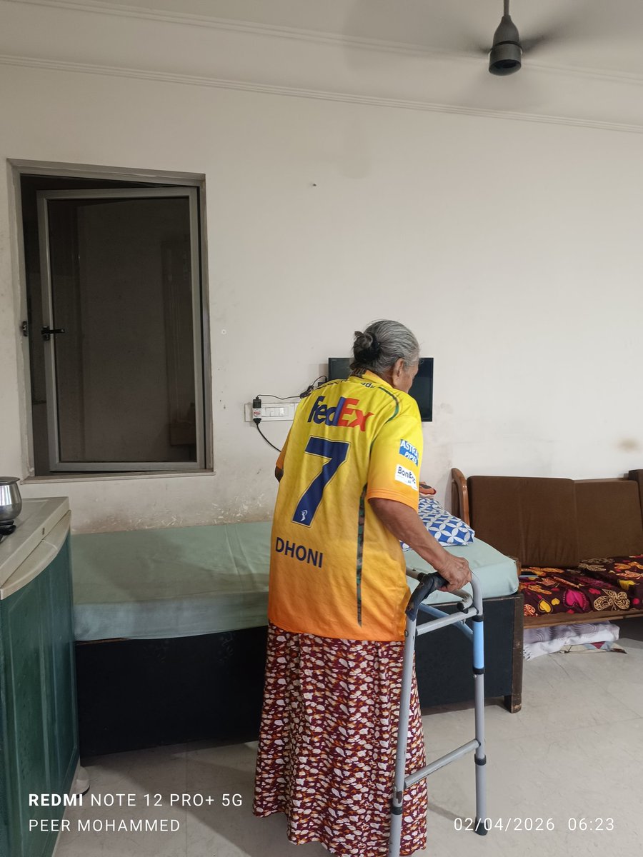 sahibpeer80's tweet photo. @msdhoni Thalaivar Dhoni Bhai Vanakkam, My Amma wish to see Chennai Super Kings lifting the IPL 2026 title .. @ChennaiIPL https://t.co/2ap7hjxPL4