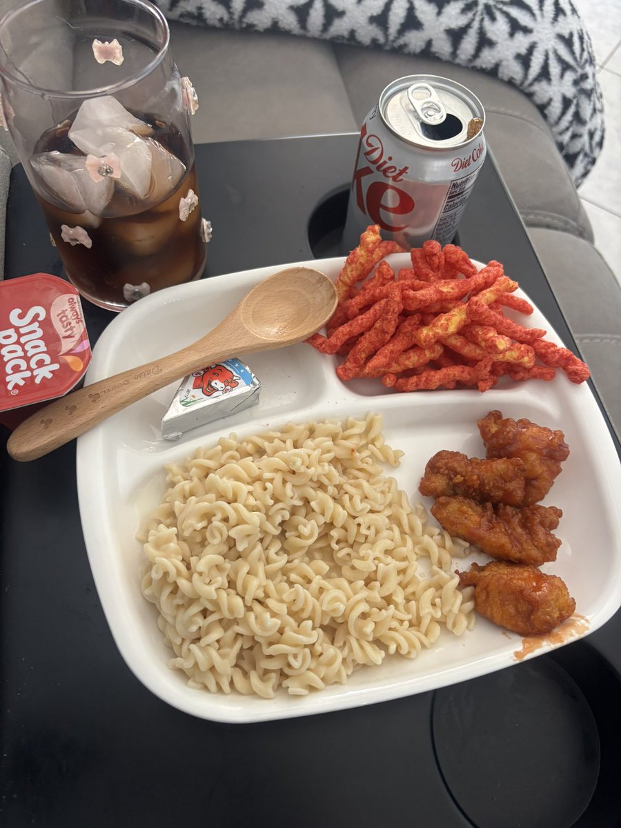 r 🧟‍♀️ -48/66lbs tweet media