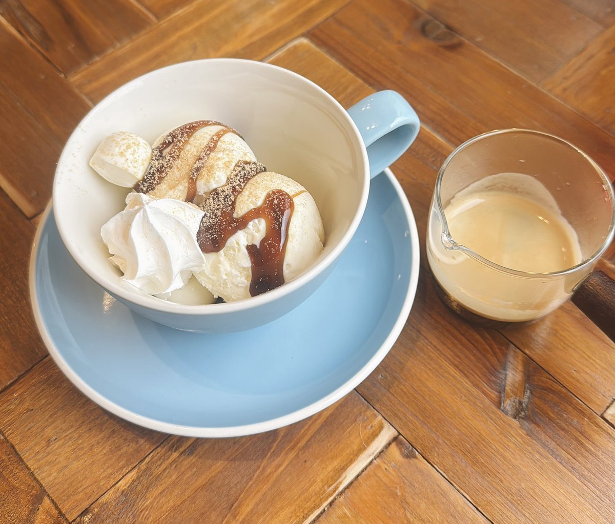 キキ🐝 tweet media