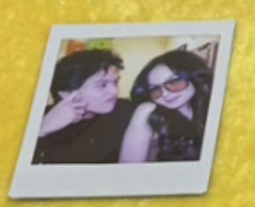 cha | jordan #18thRose tweet media