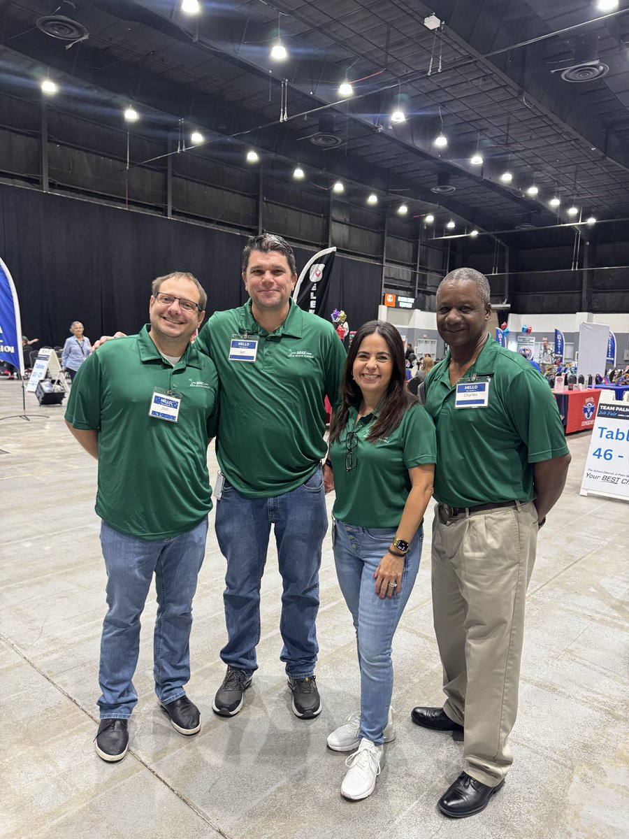 DLV_OPS's tweet photo. Great turn out at the Teach Palm Beach Job Fair today. OPS proudly provided support and Recruitment &amp; Retention hosted an excellent event. SDPBC is the BEST choice for staff and students. @TimKubrick @PBSCD https://t.co/nQ4Wm2TeC9