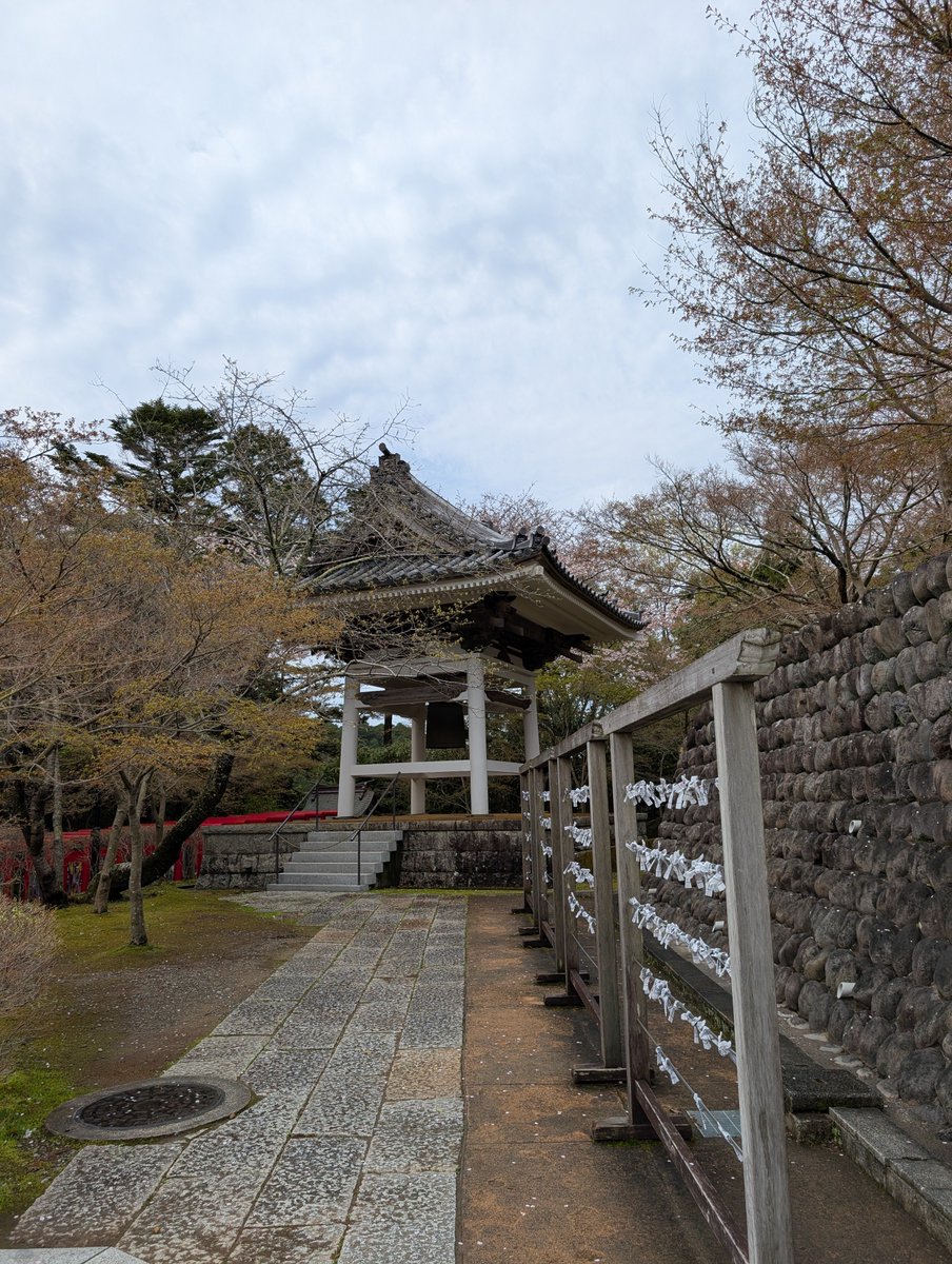 法多山 tweet media