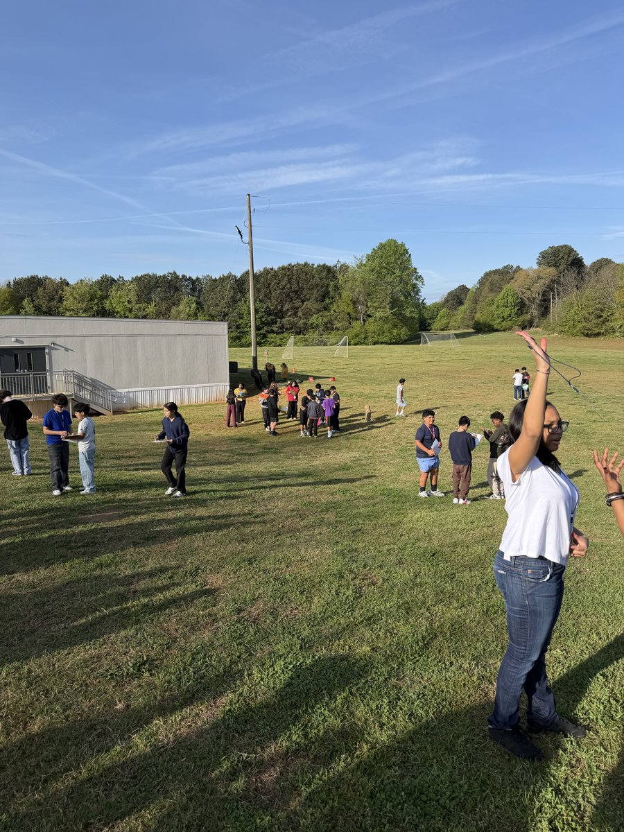 West Hall Middle tweet media