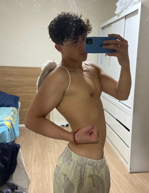 chr¡s steam ⚙️💋 tweet media