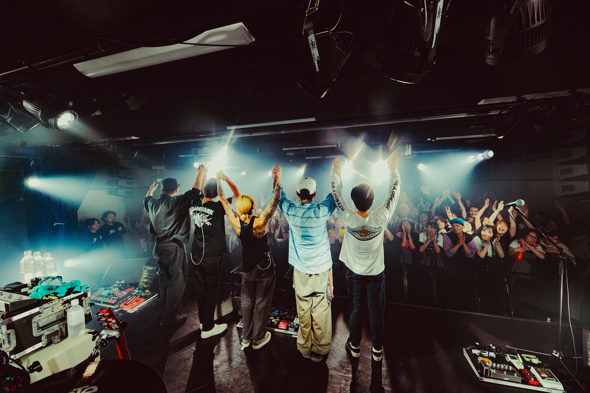 大塚FUTURE:OPENING SPECIAL公演
『FUTURE:PREMIUM LIVE』

photo by <a href="/nekozephoto/">TAKAHIRO TAKINAMI</a>