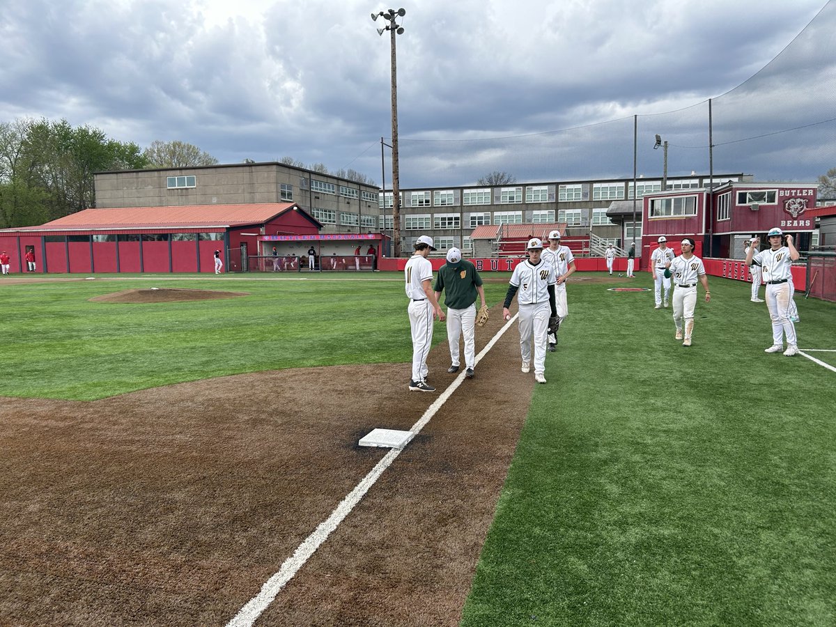 wvhsbaseball's tweet photo. Warriors Win and move to 2-1 on the trip. 1 more game tomorrow before heading home. 

@jack_rob09 went 2-4 w/ a 💣 

Thanks to Butler Traditional for the hospitality https://t.co/24hoXPGval