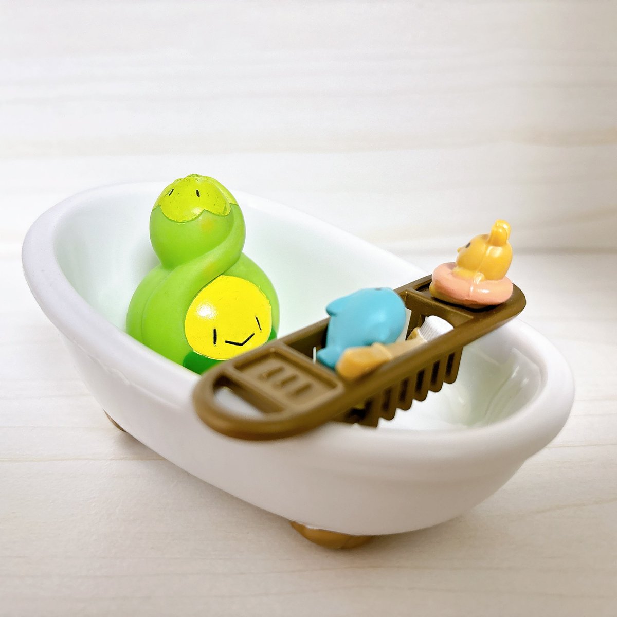 さえどん tweet media