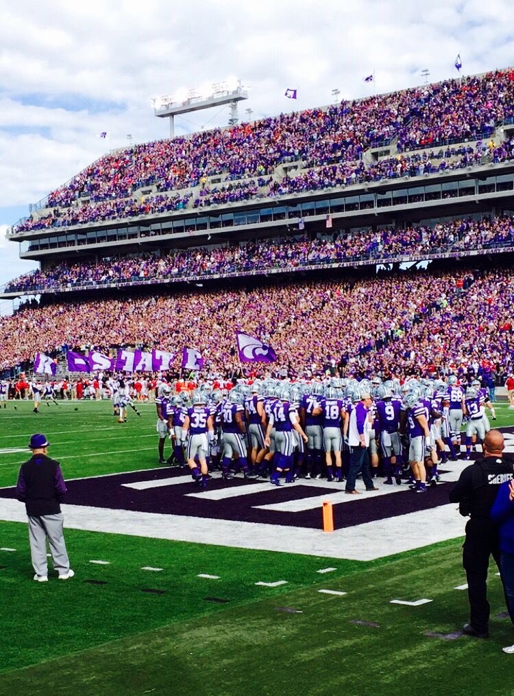 BajaniJones75's tweet photo. #AGTG I’m Highly Blessed To Receive My 11TH Offer From Kansas State University !!! @CoachJDove @ZacCox_  @KStateFB 
@CoachTMaloof 
@LanierRecruits
@On3Recruits
@RecruitGeorgia
@theCoachLang
@adamgorney
@247recruiting
@coachmartin10
@Rivals
@RustyMansell_ https://t.co/eW1n5lTiQ8