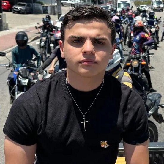 SandraSaray tweet media