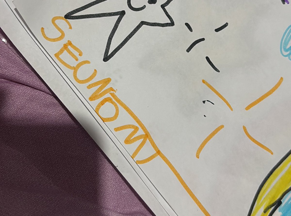 lmszlm's tweet photo. saí do estágio, as crianças fizeram cartinhas pra mim, aí uma delas: 
"tia esqueci de colocar meu nome"
eu: "esqueceu de colocar seu nome? pega aqui pra colocar então"
o outro: "eu esqueci também, tia"
quando vou recolher de volta o do outro... https://t.co/fP9F5Q5A4f