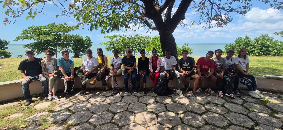 Y nos fuimos parael Litoral Costero de Manzanillo  con nuestros muchachos de la <a href="/ucmg_feu/">FEU-UCMG</a> y la <a href="/feem_ucmg/">FEEM UCMG</a> , acompañados por la Dirección de Ciencia y Técnica y Extensión Universitaria.