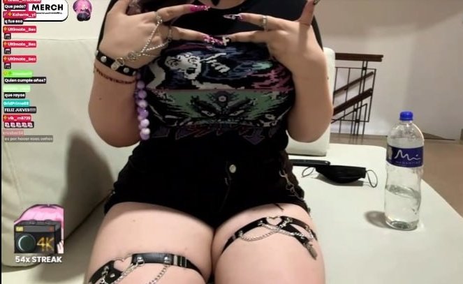 Nenin Alt💜☠️ tweet media