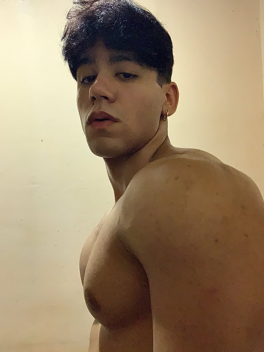 karlsefni tweet media