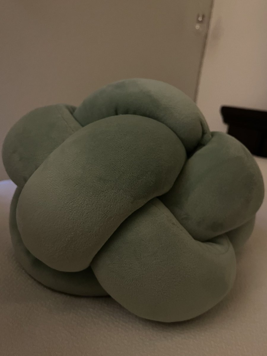 Blonde Technology tweet media