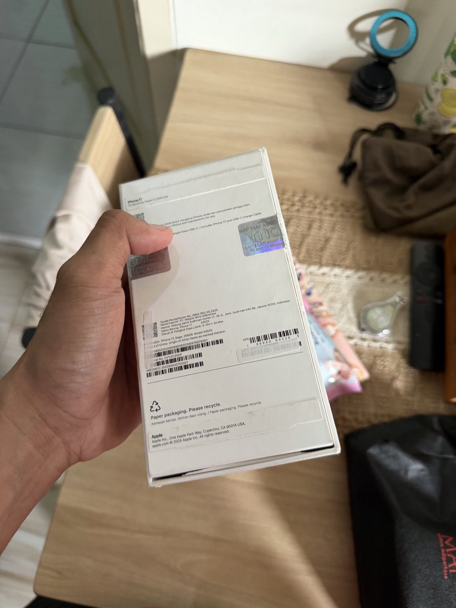 abysallarrow's tweet photo. WTS IP 17 Basic 256gb Sage Green.

Jual karena upgrade ke 17Pm, baru aktivasi 1 mingguan lalu. 
Garansi digimap resmi.
Loc Bekasi, Cikarang, Jkt Pusat/Selatan
Bisa rekber/cod
#zonauangㅤ https://t.co/VgYssr6wOs