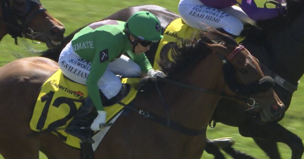 CarstonRacing's tweet photo. There was lots to smile about when Giggly Gal broke her maiden in style today at Ashburton! A huge run down the outside to pick up her first win for her connections 💚

Congrats to her ownership group the Taimate Two Fillies Syndicate &amp; thanks to Kylie Williams for the ride. https://t.co/FAGjfeOzgC