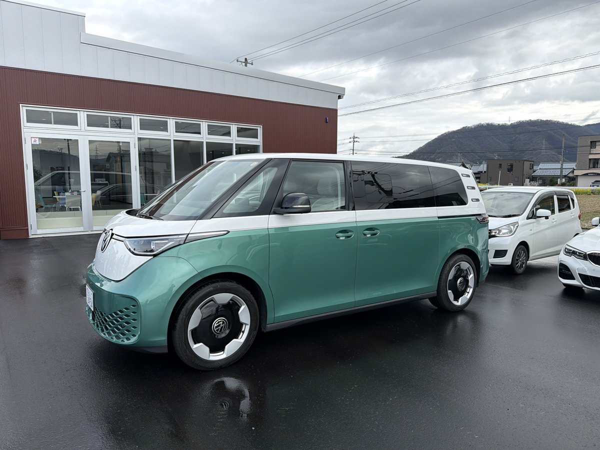 AOI_HOLDINGS's tweet image. 4月2日(木)福井市の天気：🌧️
おはようございます！
新入社員研修が始まっています。
本日は2日目！
AOIグループの福井エリアの事業所をまわります😊

ID. Buzzに乗って行ってきます✨
今日も1日頑張りましょう!
 aoiaoi.co.jp/recruit/
#新入社員研修 #IDBuzz
#Audi #BMW #MINI #輸入車 #中古車