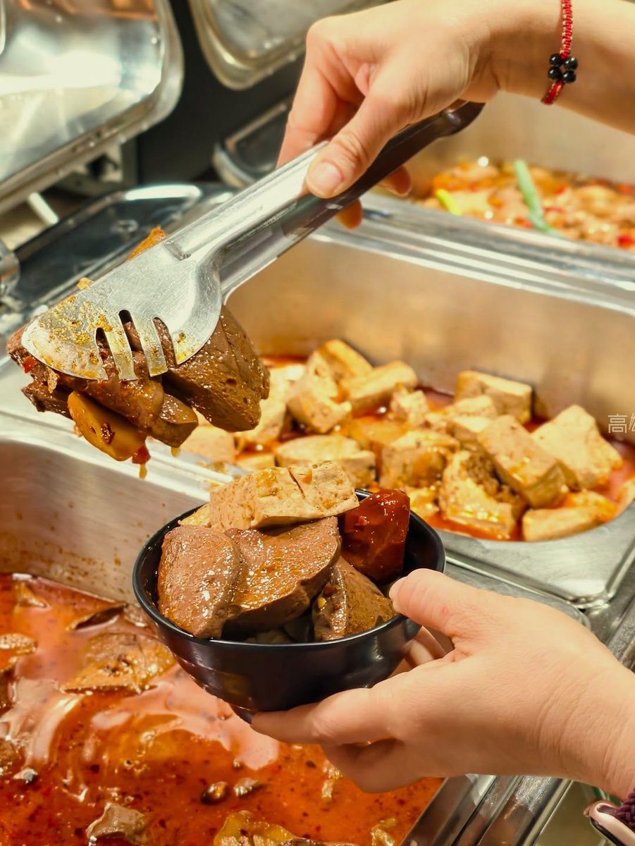 Merc100Man's tweet photo. Looking to indulge? Pork cutlet is undoubtedly the perfect option, with its delightful springiness that hits just the right note. https://t.co/4QoKbH59Ao