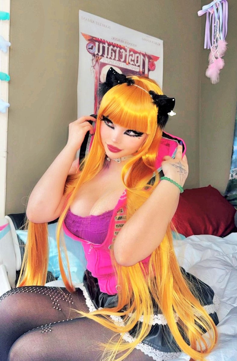 Imskirby's tweet photo. @rayshonest Ive been having an obsession with rapunzel lately i started posting about her like 2 days ago even wore a zapunzel wig i never wear and i love it so much https://t.co/m0tWD5nAfb