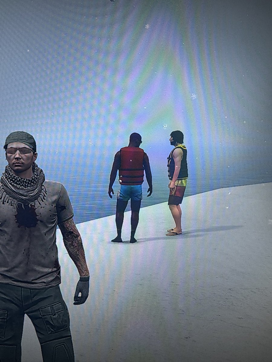 WilliamDJ's tweet photo. What’s Rocky and Apollo doing in gta5.  I’m at the beach and see them smoking lol. #gta5 #rocky https://t.co/x0si16XiWy